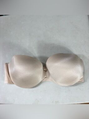 Victorias Secret Front Clasp Strapless Bra Size 38D No Straps USED Nude